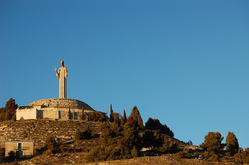 Statue del Cristo del Otero de Victorio Macho. Palencia